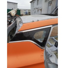 Глухое стекло заднее правое