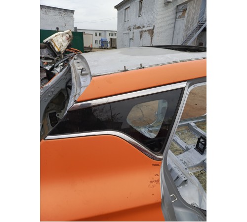 Глухое стекло заднее правое