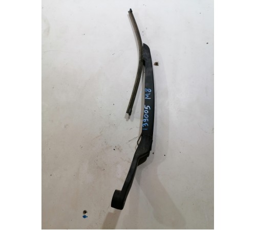 Поводок стеклоочистителя задний