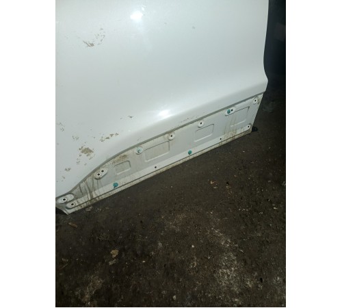 Дверь передняя левая