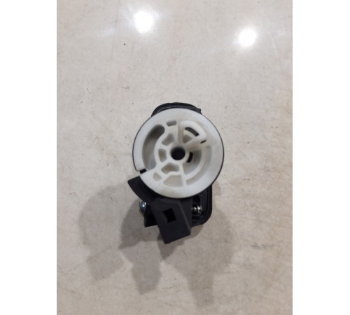 Личинка замка крышки багажника