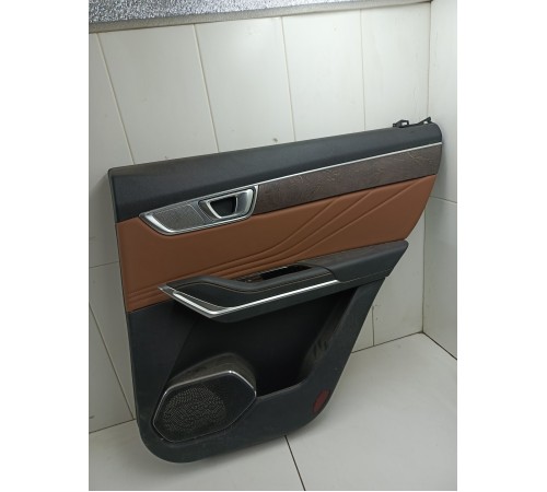 Обшивка двери задняя правая