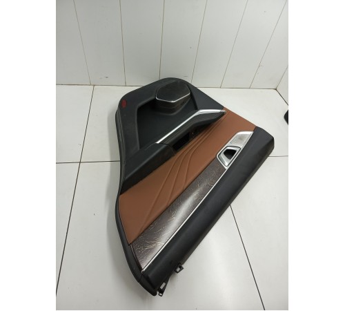 Обшивка двери задняя правая