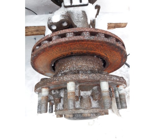 Ступица (задняя левая)