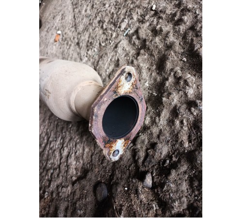 Труба глушителя (резонатор) средняя часть