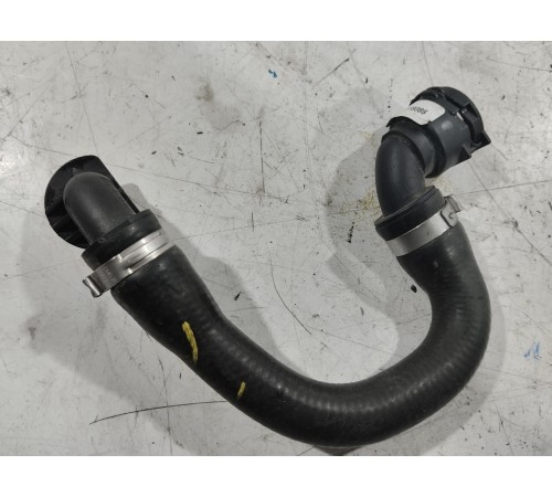 Патрубок радиатора