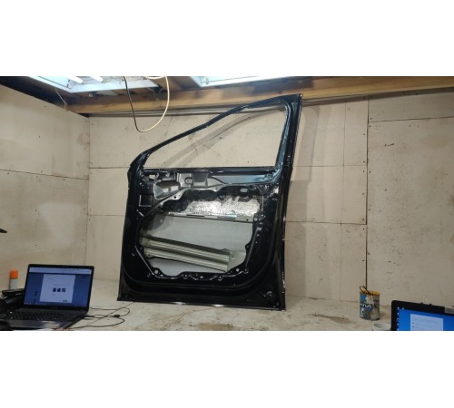 Дверь передняя правая