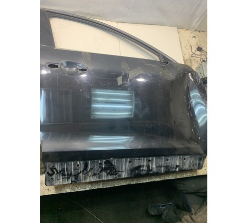 Дверь (передняя, правая)