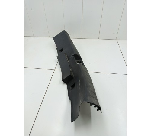 Накладка замка двери крышки багажника