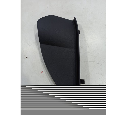 Накладка центральной консоли передняя правая