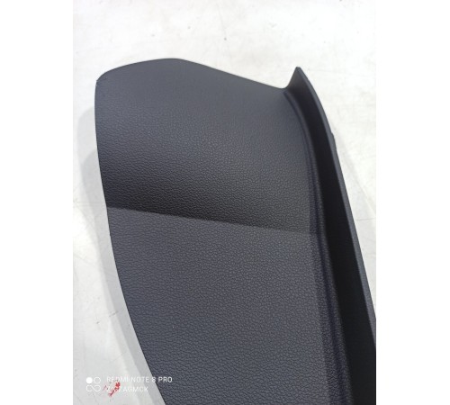 Накладка центральной консоли передняя правая