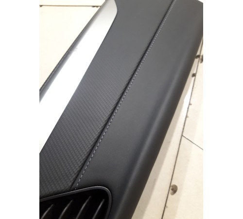 Накладка торпедо декоративная с воздушным дефлектором правым