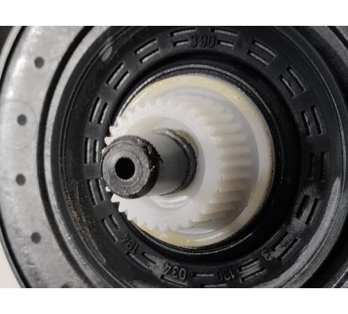 Моторчик стеклоподъемника (задний правый)