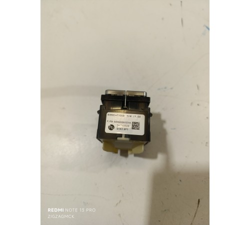 Кнопка блокировки дверей и стекол