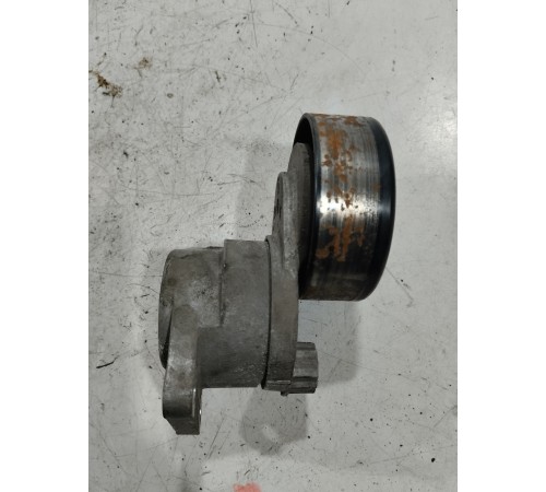 Ролик натяжителя ремня