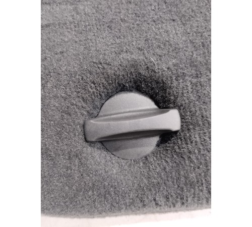 Обшивка крышки багажника