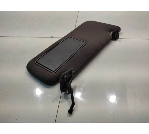 Козырёк солнцезащитный (правый)