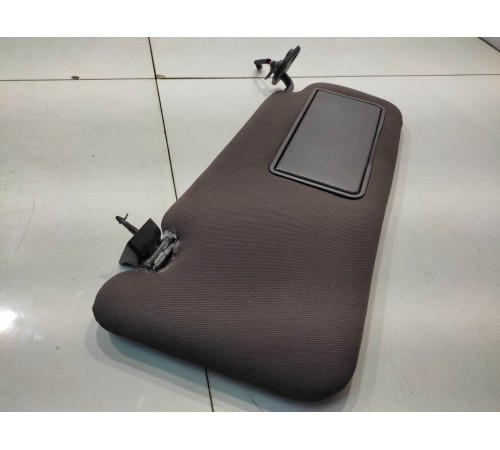 Козырёк солнцезащитный (правый)