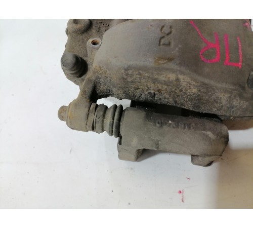 Суппорт передний правый