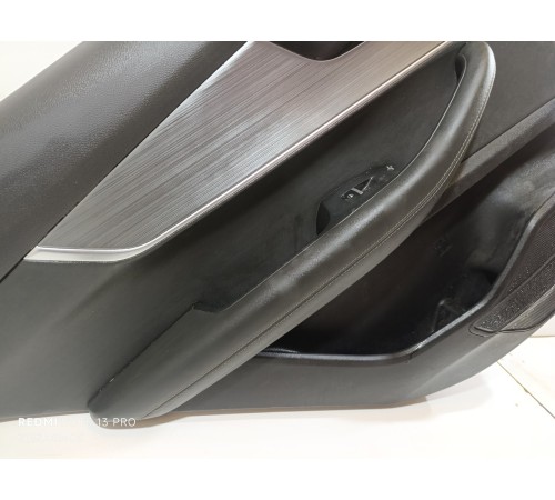 Обшивка двери задняя левая