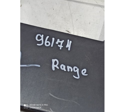 Обшивка багажника (задняя левая)