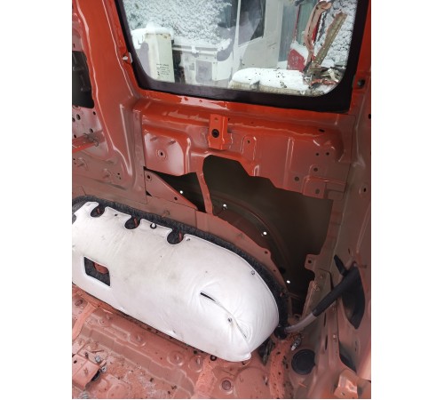 Крыло заднее правое