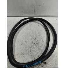 Уплотнитель двери левый