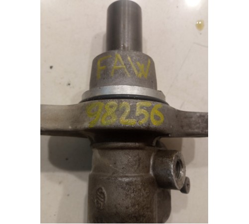 Главный тормозной цилиндр