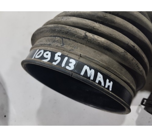 Патрубок корпуса воздушного фильтра