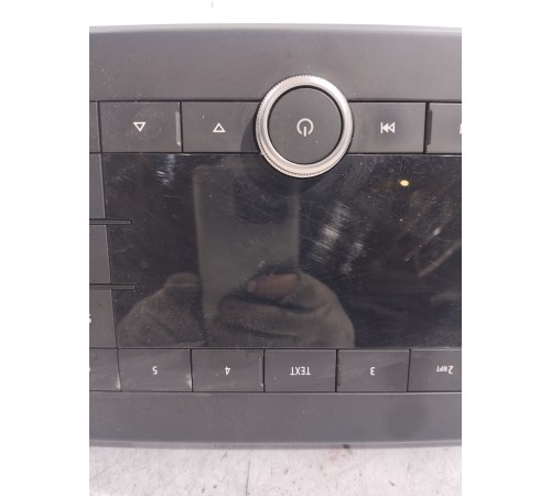 Магнитола (мультимедийный центр)