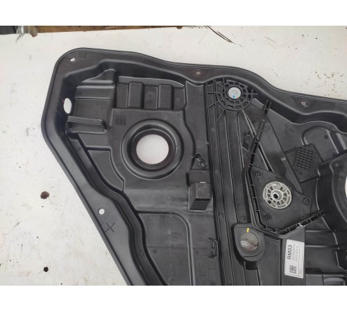 Стеклоподъемник (задний левый)