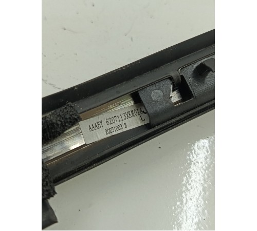 Уплотнитель стекла двери задний левый внешний