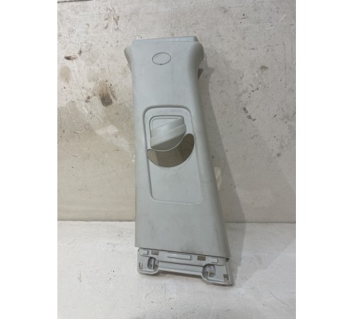 Обшивка стойки центральная левая