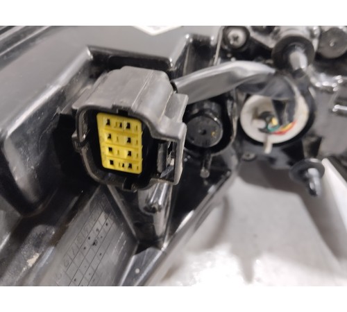 Фонарь задний левый наружный