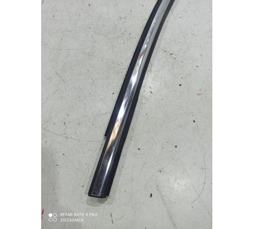 Уплотнитель стекла (задний левый наружный)