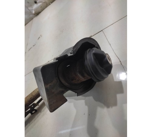 Горловина топливного бака