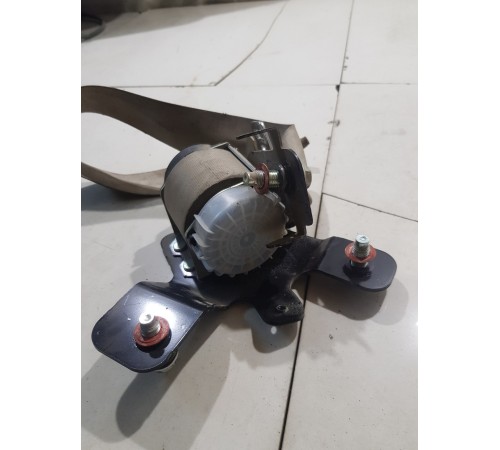 Ремень безопасности 3-й ряд левый