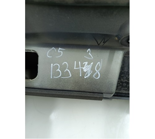 Спойлер крышки двери багажника