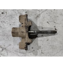 Фиксатор запасного колеса