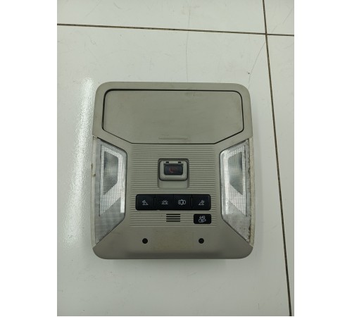 Плафон освещения салона передний