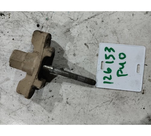 Фиксатор запасного колеса