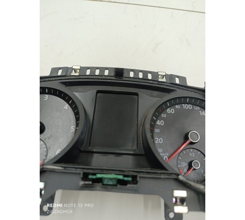 Панель приборов