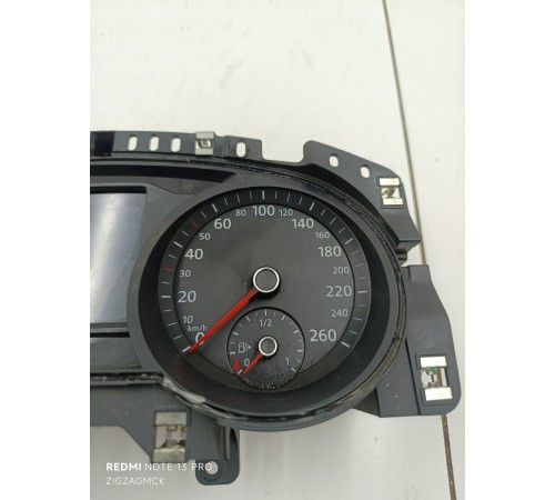 Панель приборов