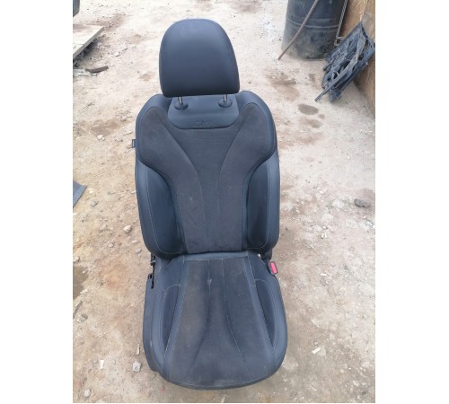 Сиденье переднее правое