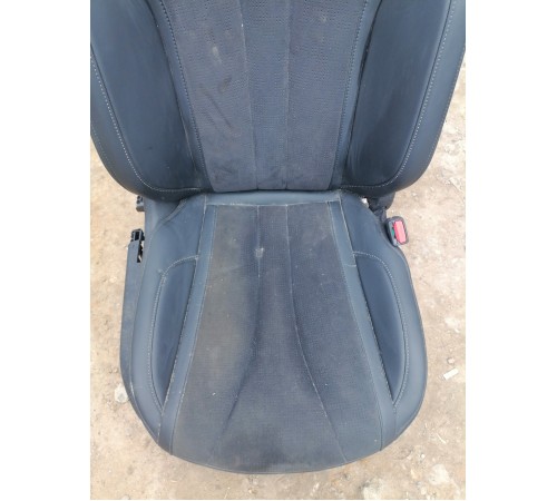 Сиденье переднее правое