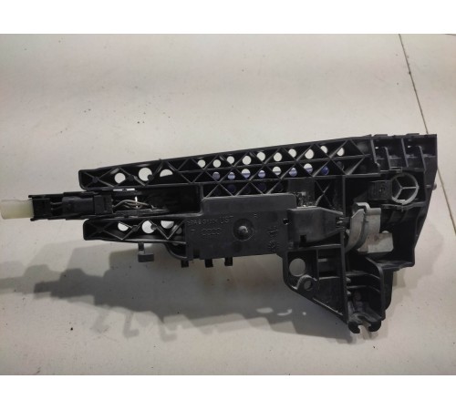 Ручка двери (задняя правая внешняя)