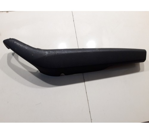 Подлокотник двери (передний, правый)