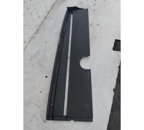 Облицовка (накладка) противосолнечной шторы левая