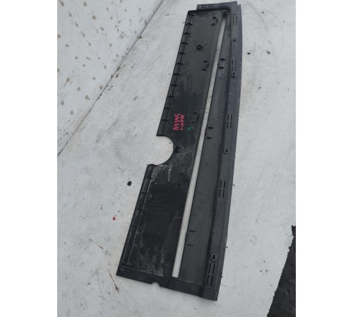 Облицовка (накладка) противосолнечной шторы левая