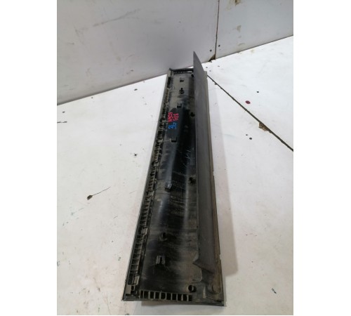 Накладка двери задняя левая нижняя